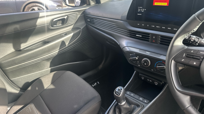 Hyundai i20 1.0T GDi 90 Black Line 5dr Petrol Hatchback - Image 14